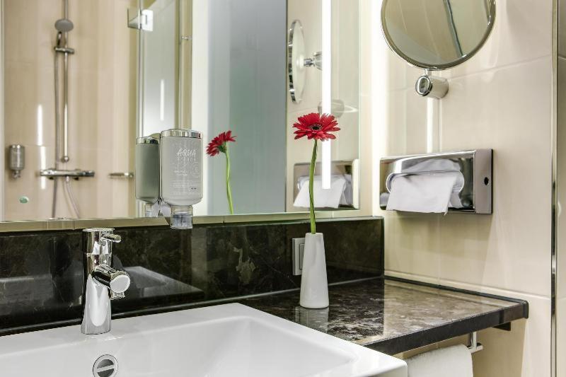 Intercityhotel Hannover Pokoj fotografie